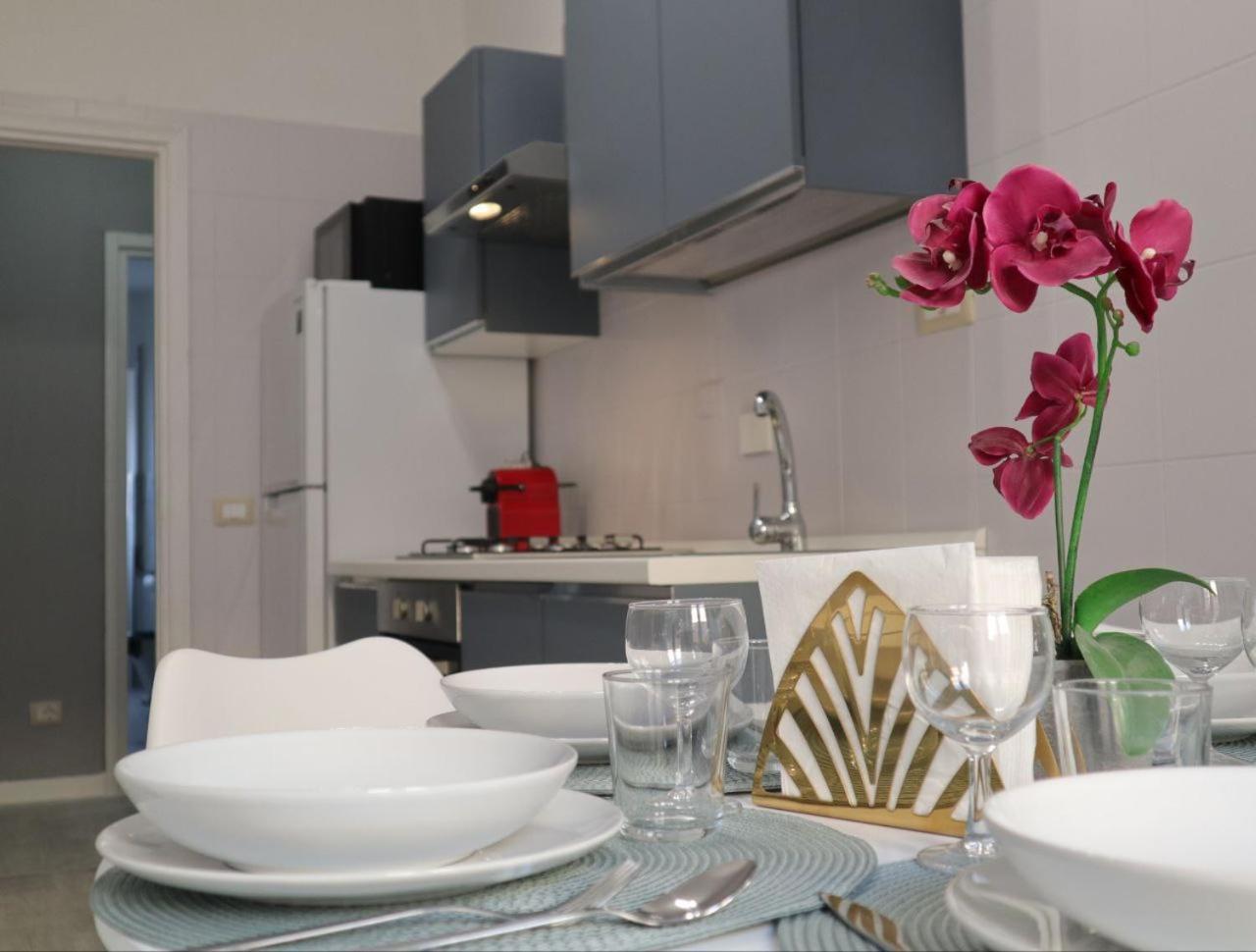 Sara'S Home - Modern Apartment Near Metro, Perfect For Families And Groups In 罗马 外观 照片